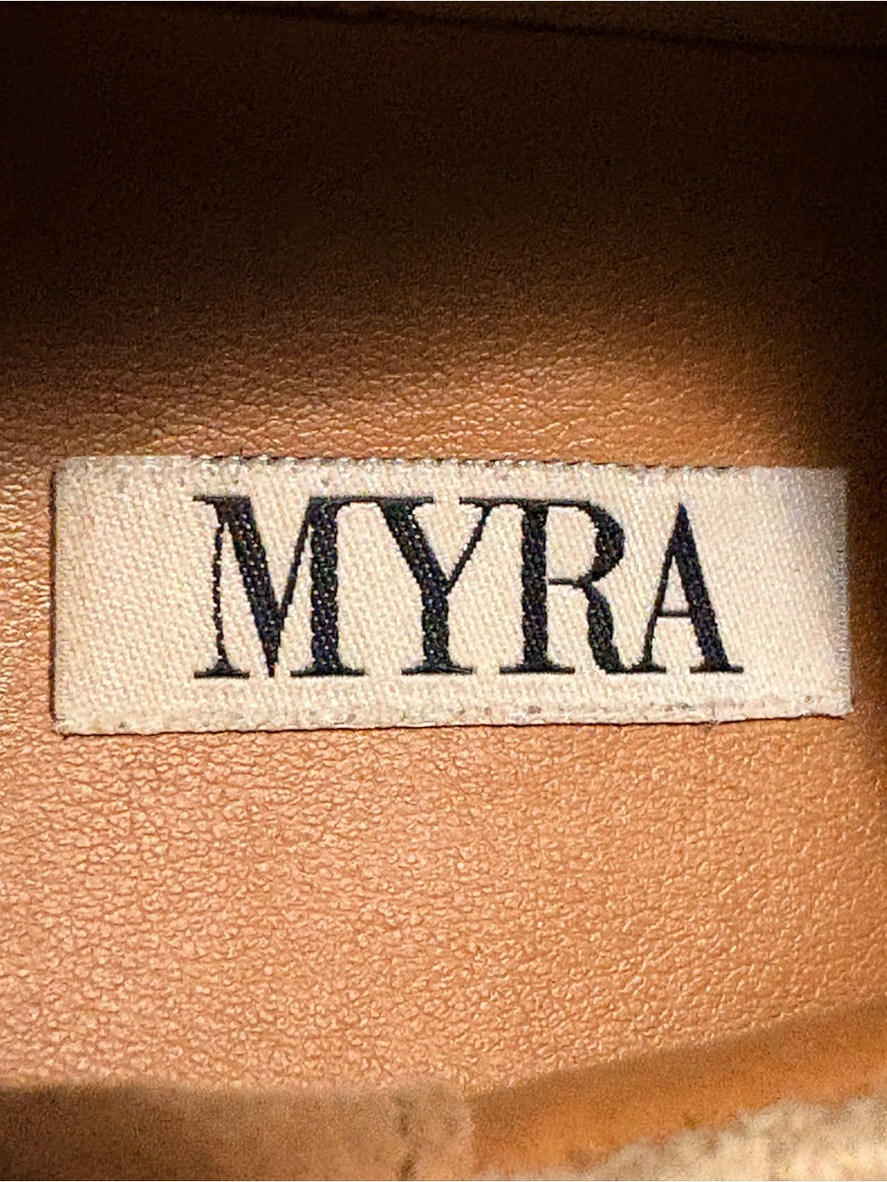 Sneakers Size 9 Cow Print Star Detail Myra - Picture 9 of 9